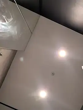 Stripchat Free Porn Cam of MakeyaSquirt91