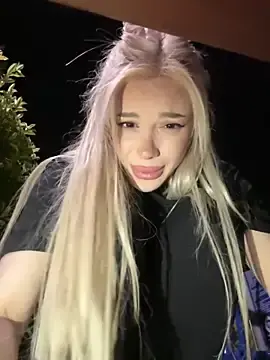 Stripchat Best live sex cam show of AlyssaFoxx_