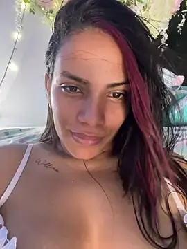 Stripchat Free Live Porn of ArielleMillerr-