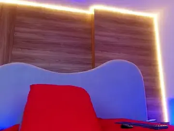 Stripchat Free Live Porn of shaina_adams