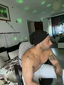 Stripchat Sex Cam of Mohdollmen