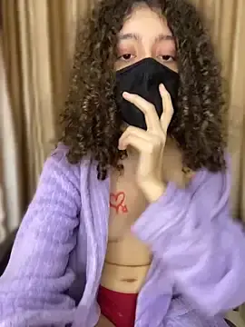 Stripchat Best Webcam of Ravennaxzx