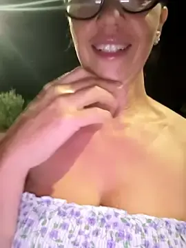 Stripchat Watch Live Sex Cams of JasmineNoir2