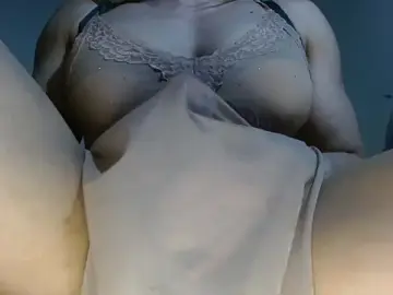 Stripchat Sex Cam of 10inchBigCUMSHOT