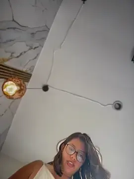 Stripchat Watch Live Sex Cams of sara_calderon