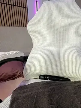 Stripchat Free Porn Cam of Blaackcat