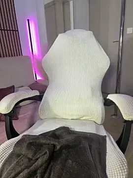 Stripchat Free Live Porn of Blaackcat
