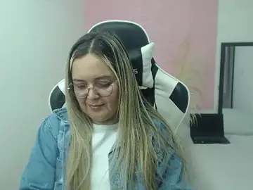 Stripchat Watch Live Sex Cams of samy_vsn