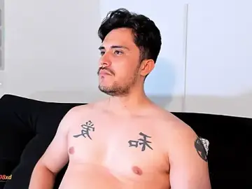 Stripchat Live Sex Cam of jasonxd9898