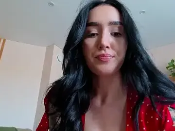 Stripchat Free Live Porn of KimKhallifa