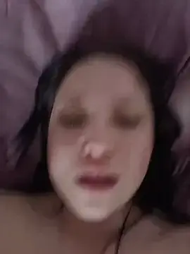 Stripchat Live Sex Cam of mileidy0106