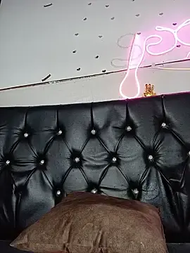 Stripchat Live Sex of El_junior21
