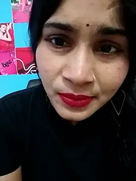 Stripchat Free Porn Cam of Naughty_Kiara_