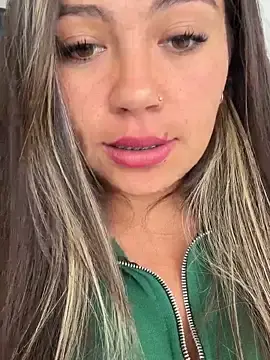 Stripchat Sex Cam of LIZ-06_