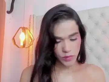 Stripchat Live Sex of _ISALITTLESTAR_