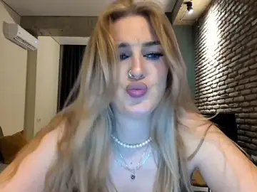 Stripchat Live Sex Cam of fifteenpoem