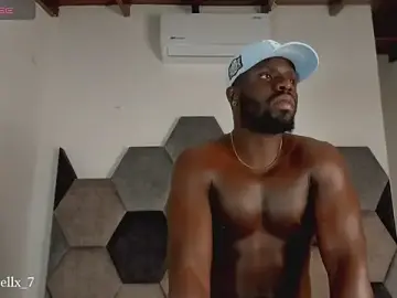 Stripchat Best live sex cam show of Latrellx7