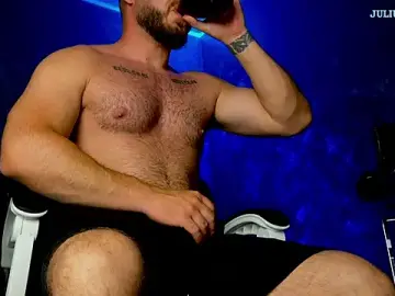 Stripchat Adult Webcams of CLOUDYJULIUS