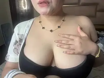 Stripchat Nude Webcam of Harleenkaur_