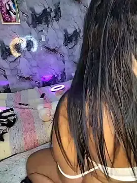 Stripchat Nude Webcam of SaharQamar