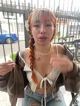 Stripchat Free Porn Cam of Sallem_Pink