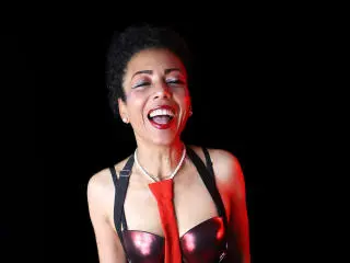 Xlovecam Watch Live Sex Cams of BrendaLive