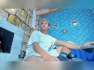 Xlovecam Sex Cam of EthanWolff