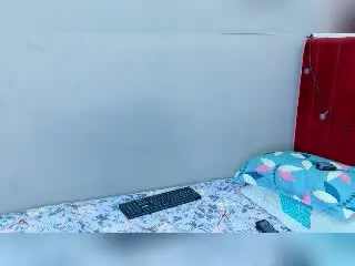 Xlovecam Free Porn Cam of LovelyColombiaAngel