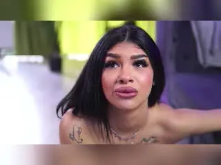 Xlovecam Free Live Porn of SpicyLeila