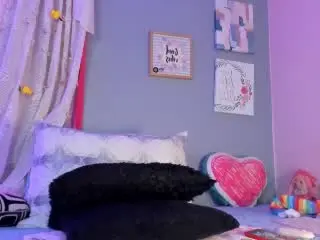 Xlovecam Free Live Porn of JuliaSacarf