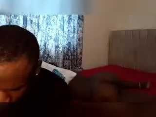 Xlovecam Nude Webcam of NaughtyYinAndYang