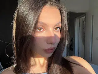 Xlovecam Sex Cam of MaryroseCastine