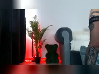 Xlovecam Free Live Porn of ArianaTattoos