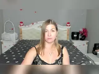 Xlovecam Adult Video Chat of LoriEla