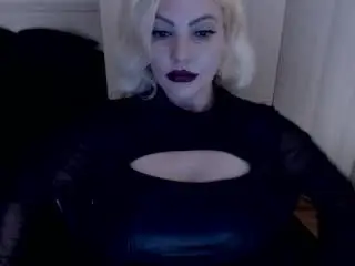 Xlovecam Watch Live Sex Cams of MistressDemi