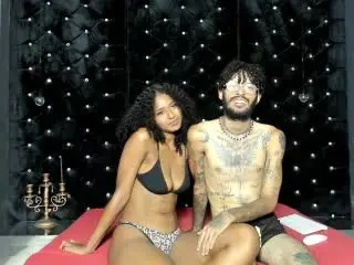 Xlovecam Nude Webcam of JeniferandBenn