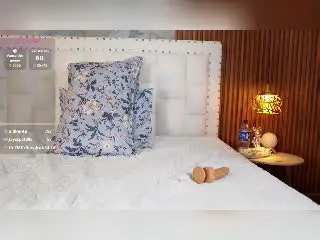 Xlovecam Best live sex cam show of QuickHookup
