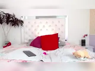 Xlovecam Sex Cam of SophiaLuthor
