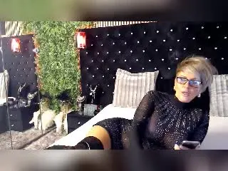 Xlovecam Live Sex Cam of InanAIshtars